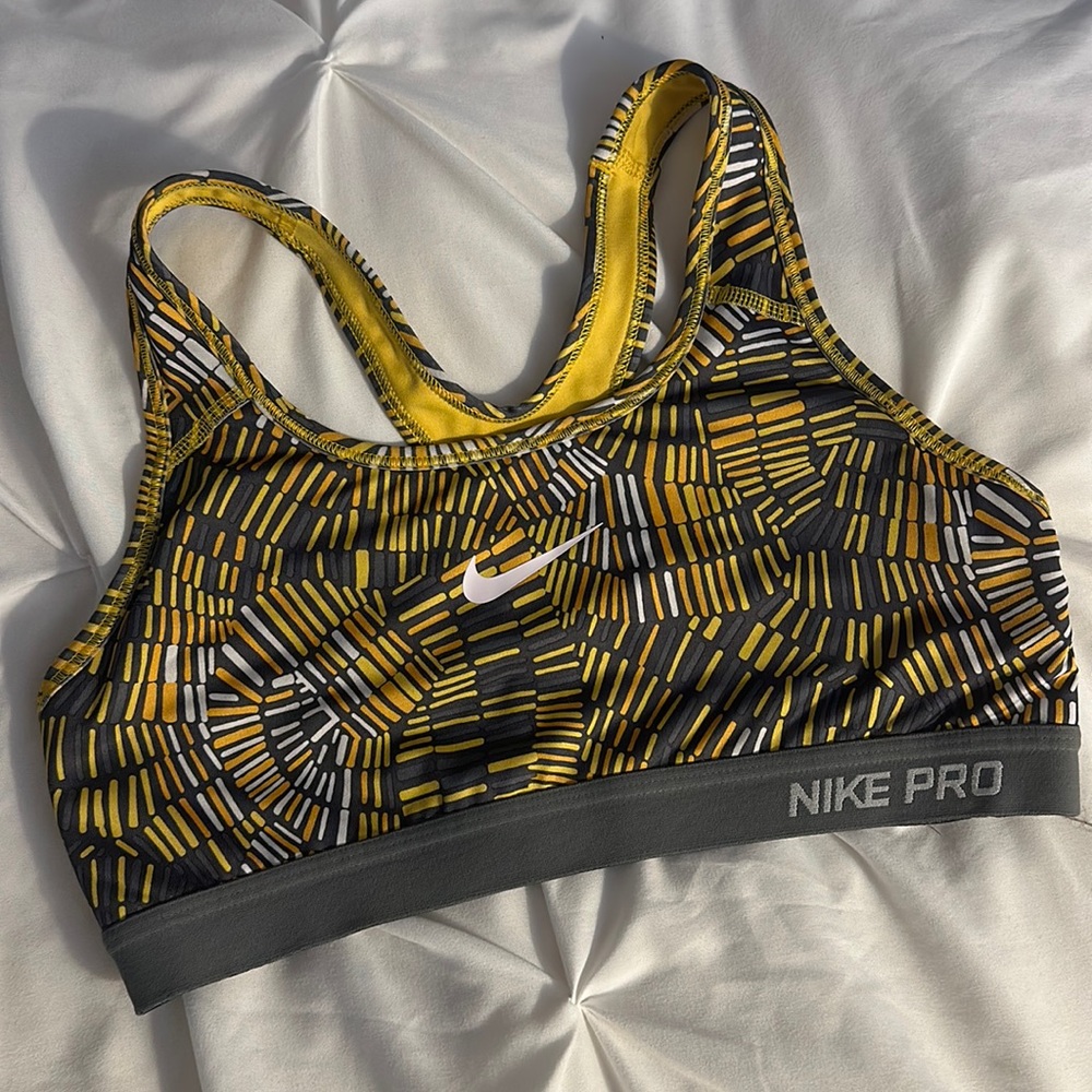 Nike Pro Sports Bra